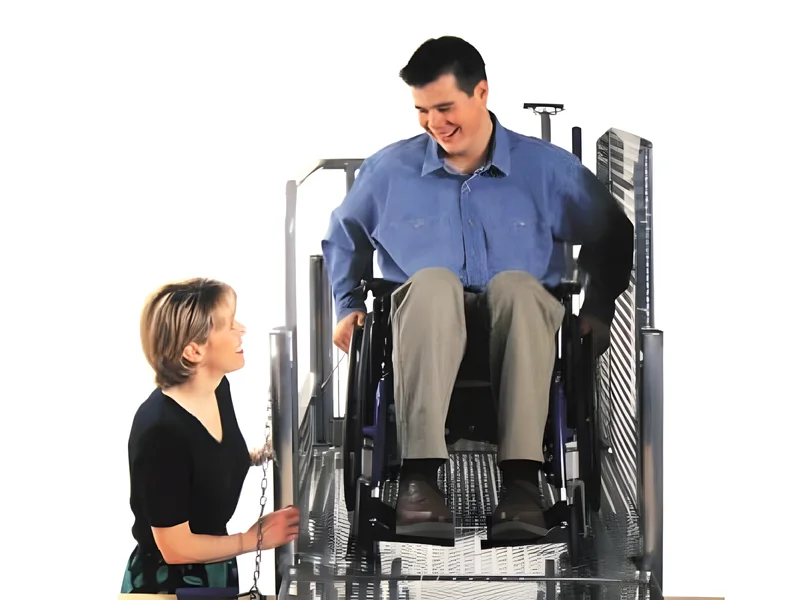 Mobilift-CX-Portable-Wheelchair-Lift-3